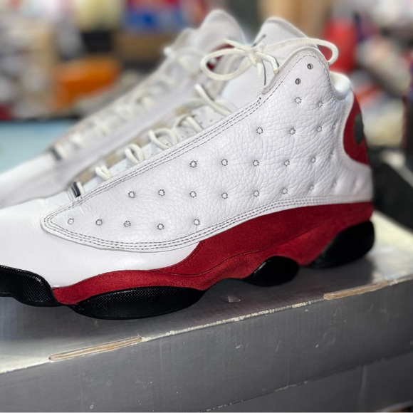 Jordan Retro 13 White Red Black Athletic Shoes Jordan 13 retro Chicago 2017 main image 5